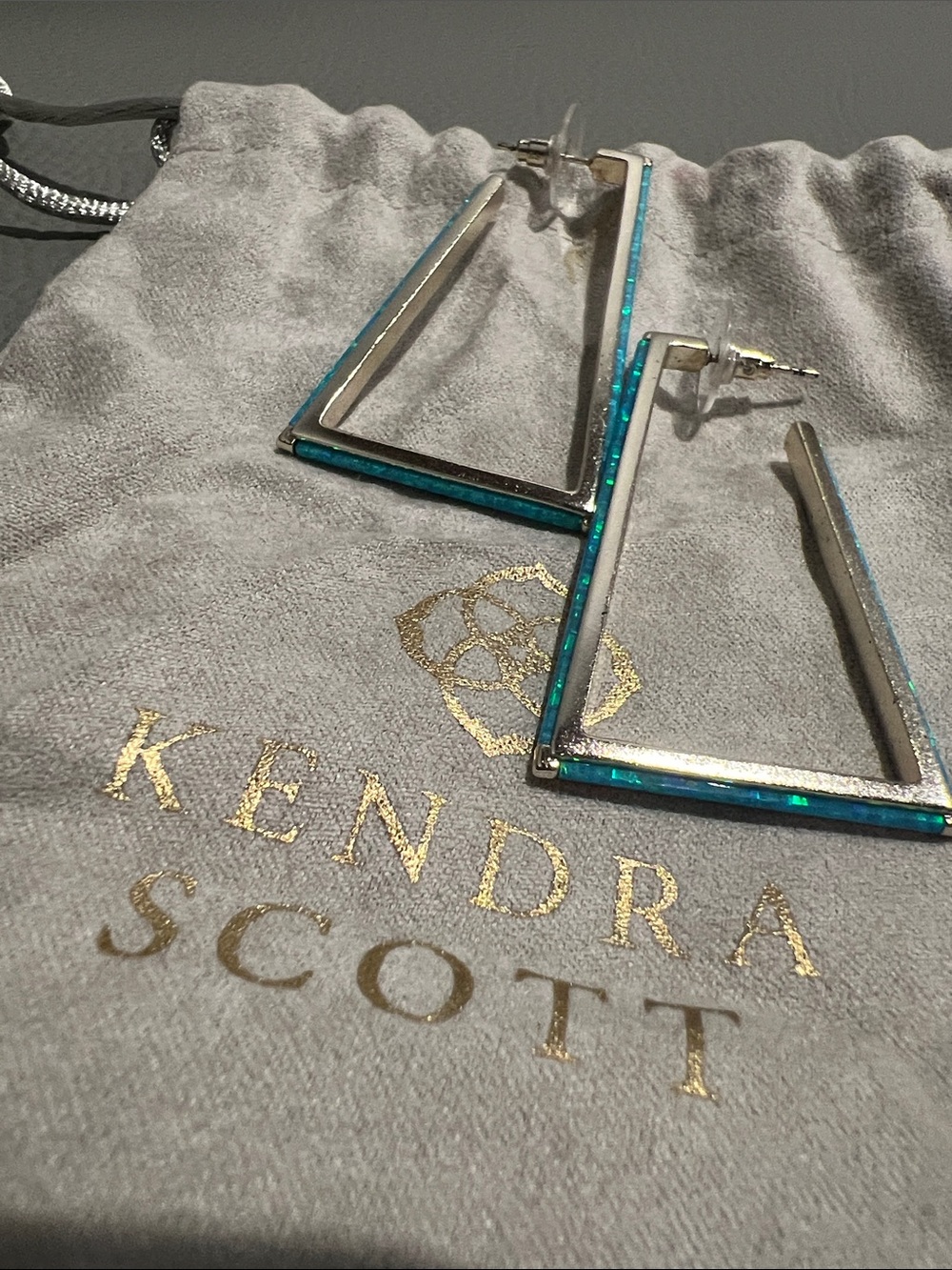 Kendra Scott Easton Earrings with Turquoise kyocera opal inlay